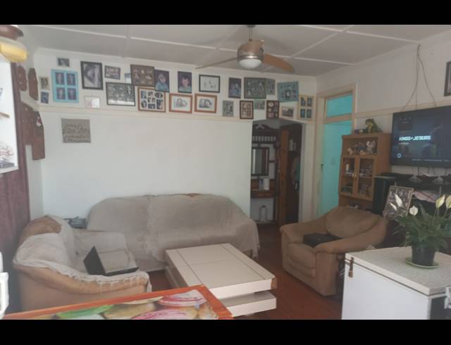 3 BEDROOM HOUSE FOR SALE IN BLUFF